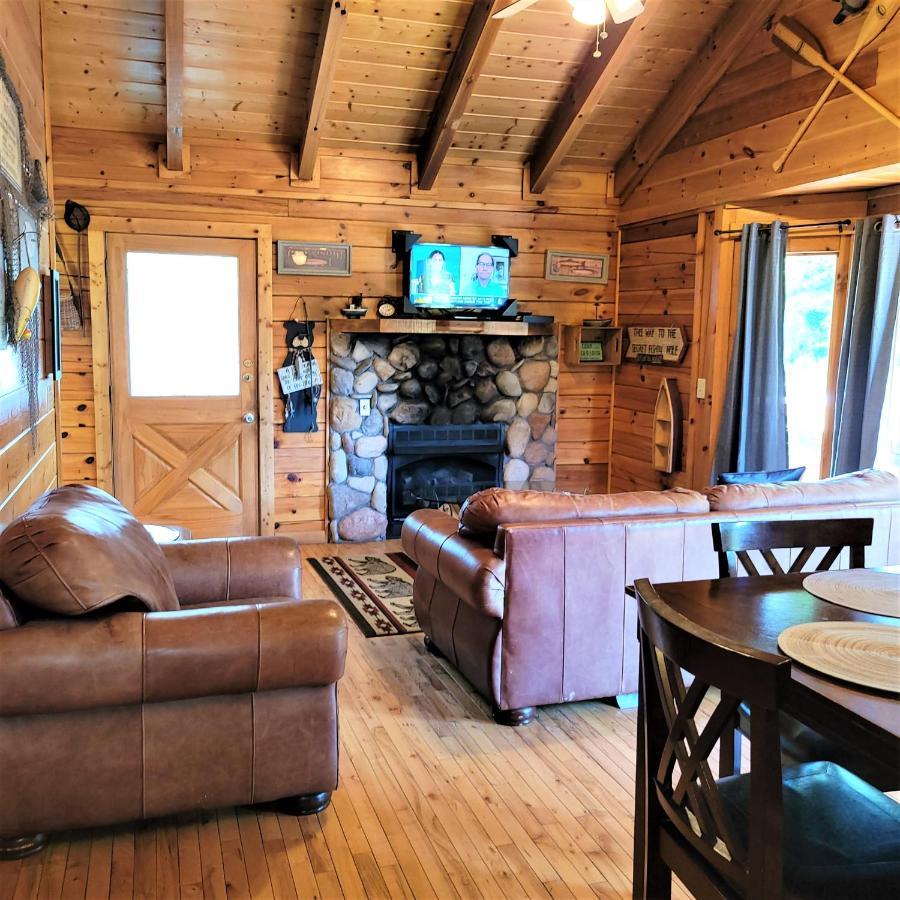 Skinny Dippin'-River Front- Free Tickets-Dog Friendly-Sleeps 6 Pigeon Forge Bagian luar foto